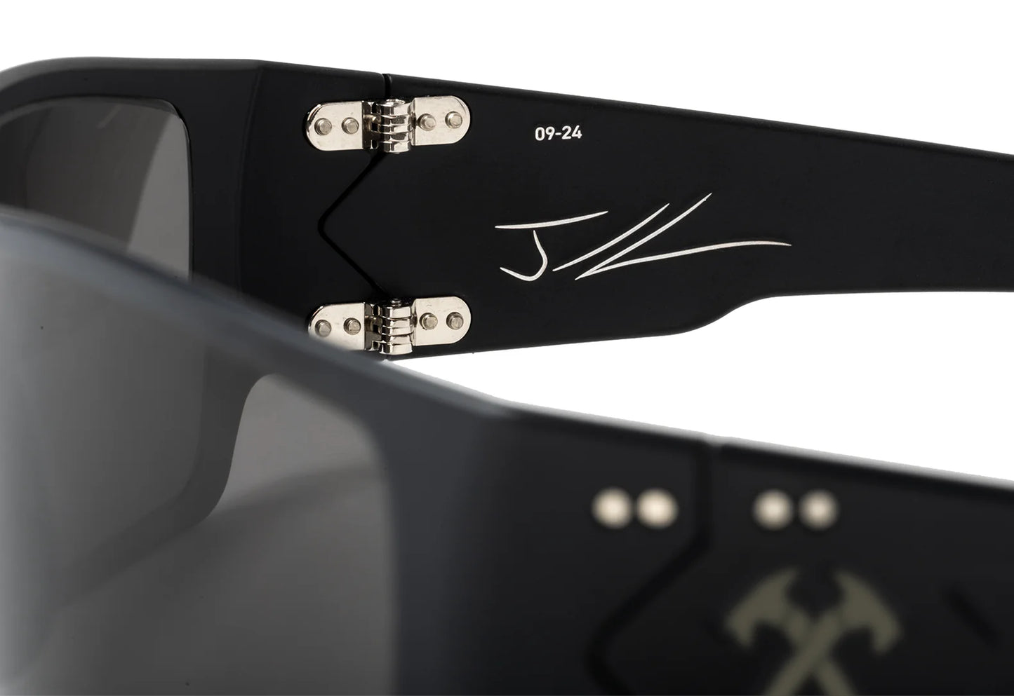 JACK CARR SPECTER - BLACK - DIGITALLY OPTIMIZED POLARIZED SMOKE