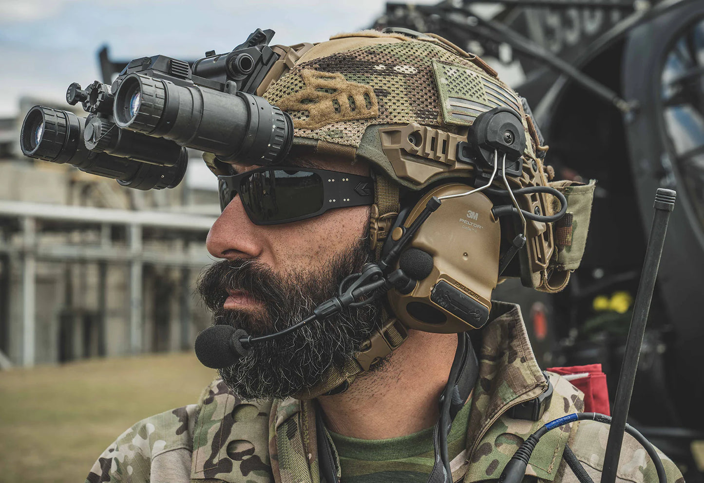 MILSPEC BALLISTIC Z87.1 MAGNUM - BLACKOUT - PHOTOCHROMIC / ANTI-FOG
