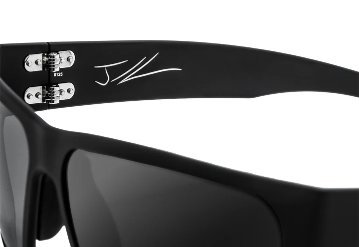DELTA - JACK CARR - BLACK - BLACKOUT TOMAHAWKS - OPTIMIZED POLARIZED (OPz SMOKE)